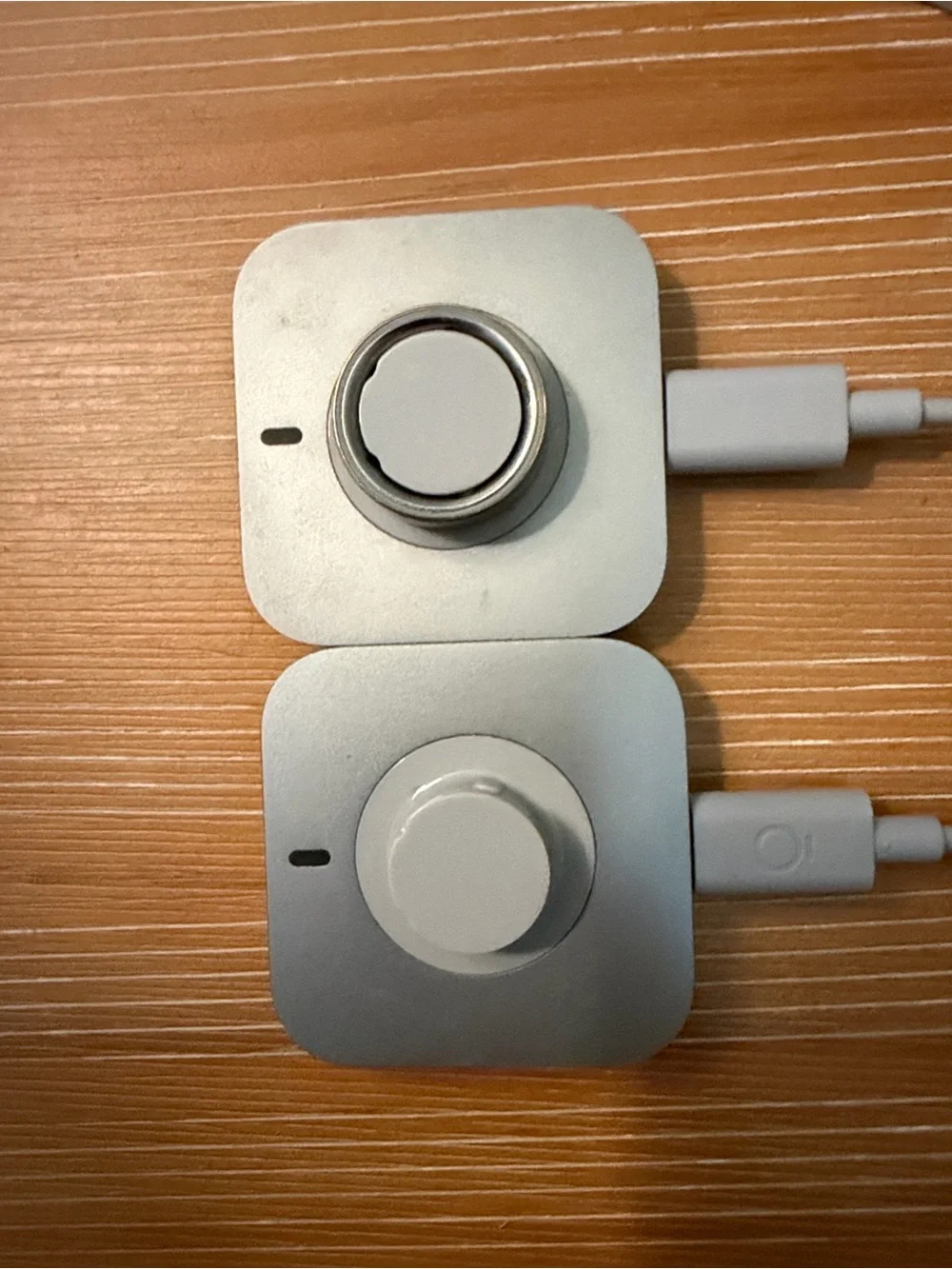 Oura Ring Gen 4 - Gold - Size 8 + TWO Chargers